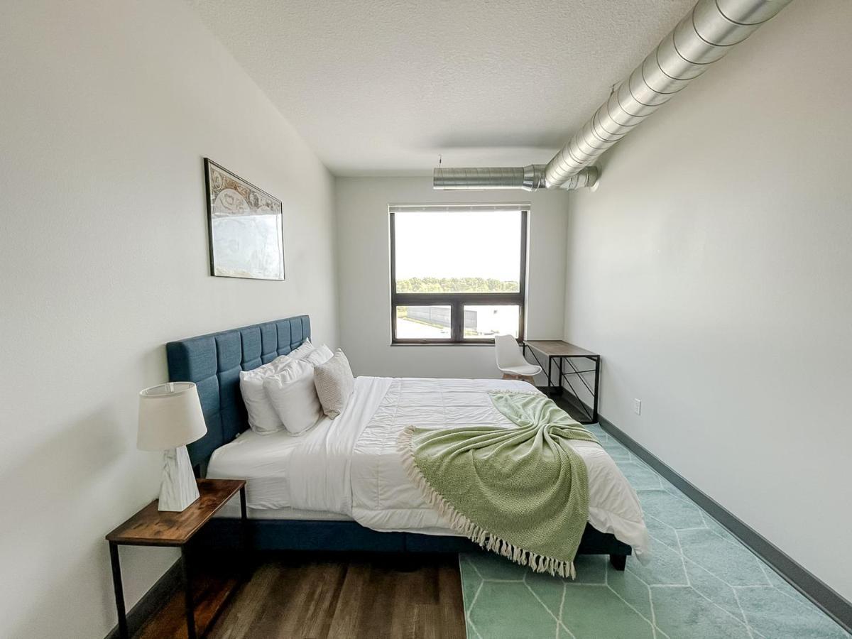 Sleepover 1Bd 1Ba Des Moines Apartments Bagian luar foto