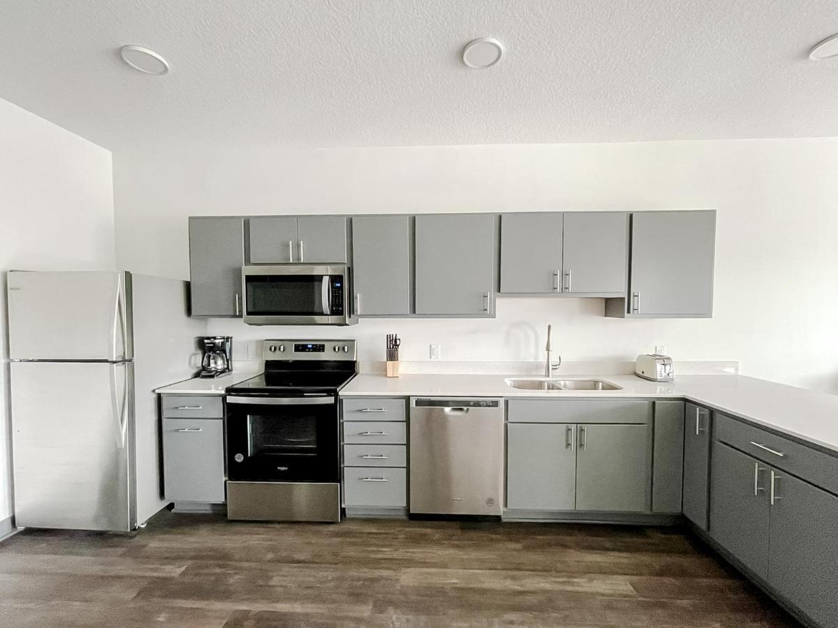 Sleepover 1Bd 1Ba Des Moines Apartments Bagian luar foto