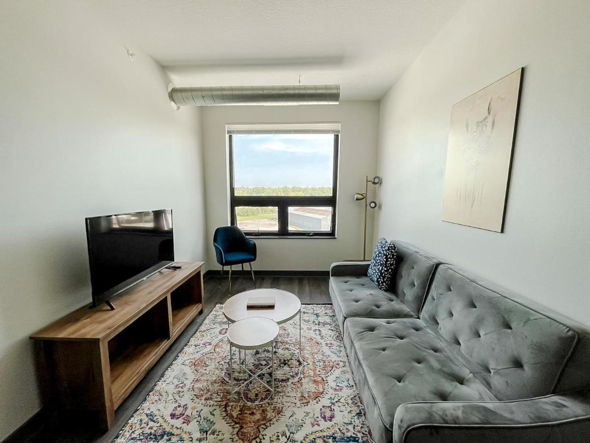 Sleepover 1Bd 1Ba Des Moines Apartments Bagian luar foto