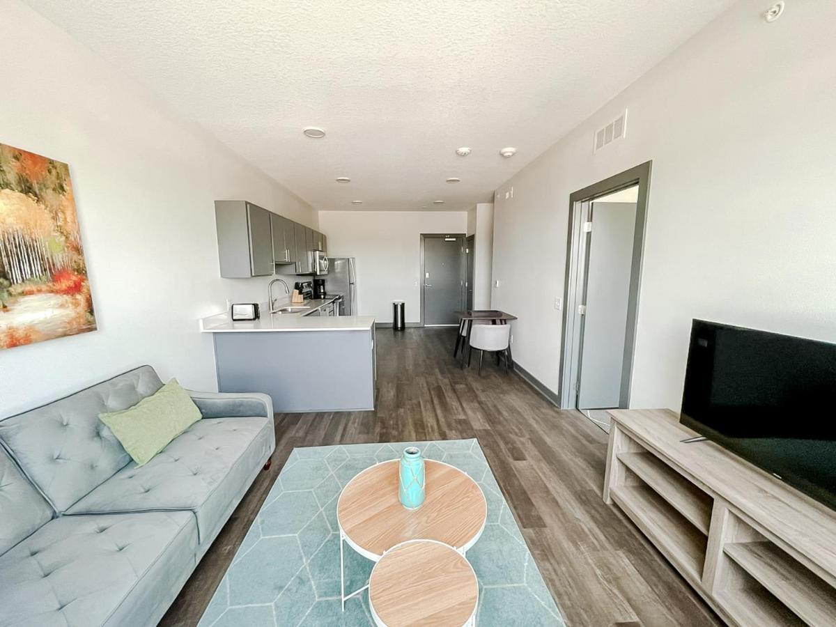 Sleepover 1Bd 1Ba Des Moines Apartments Bagian luar foto
