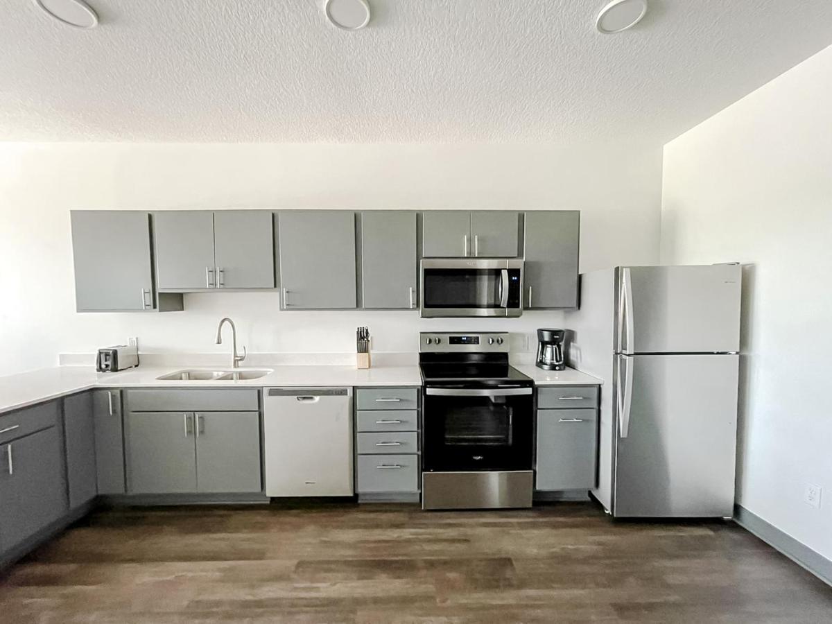 Sleepover 1Bd 1Ba Des Moines Apartments Bagian luar foto