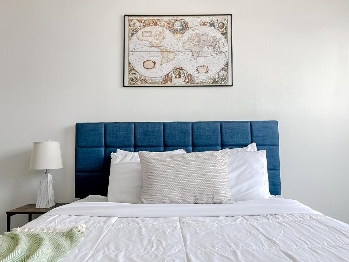 Sleepover 1Bd 1Ba Des Moines Apartments Bagian luar foto