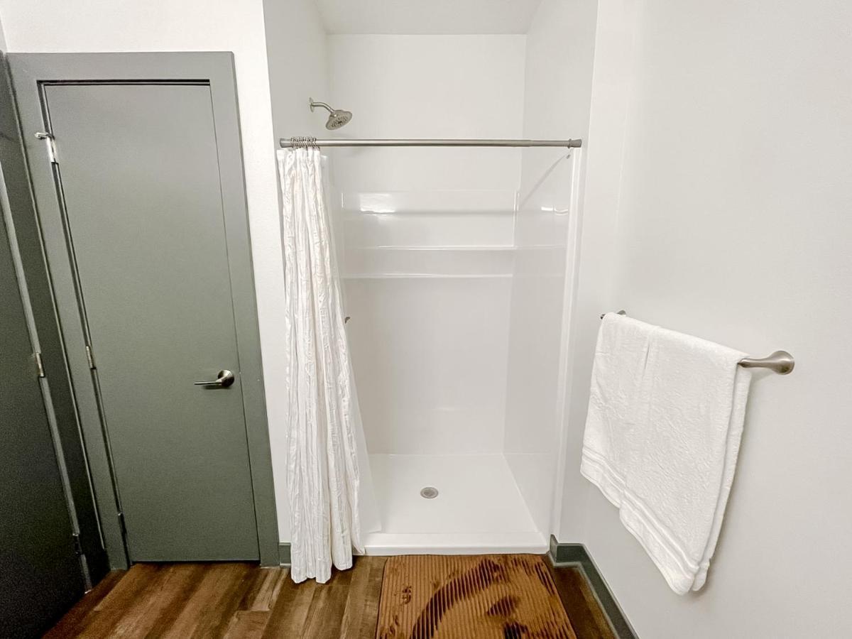 Sleepover 1Bd 1Ba Des Moines Apartments Bagian luar foto