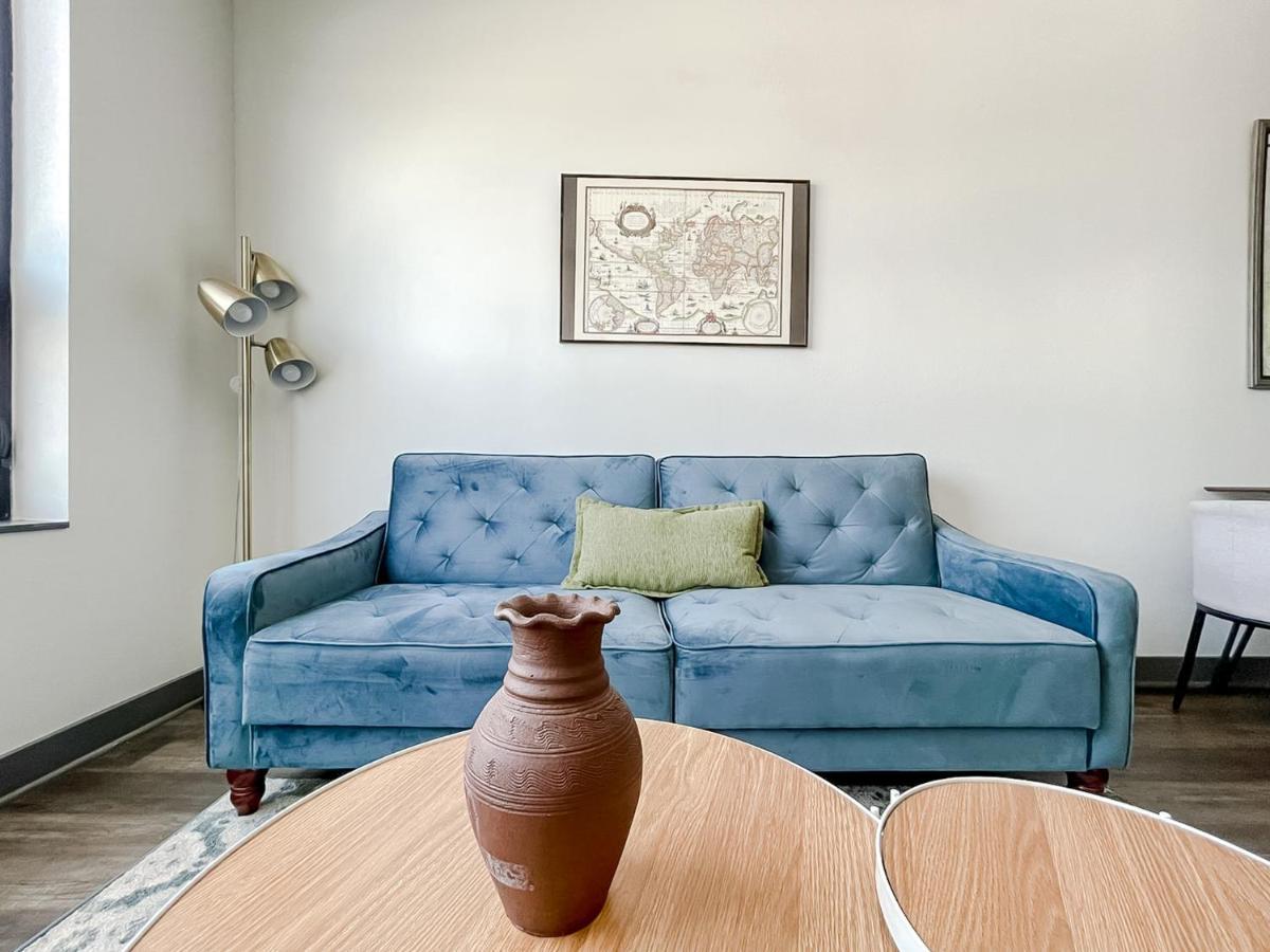 Sleepover 1Bd 1Ba Des Moines Apartments Bagian luar foto