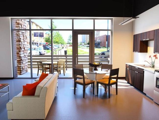 Sleepover 1Bd 1Ba Des Moines Apartments Bagian luar foto