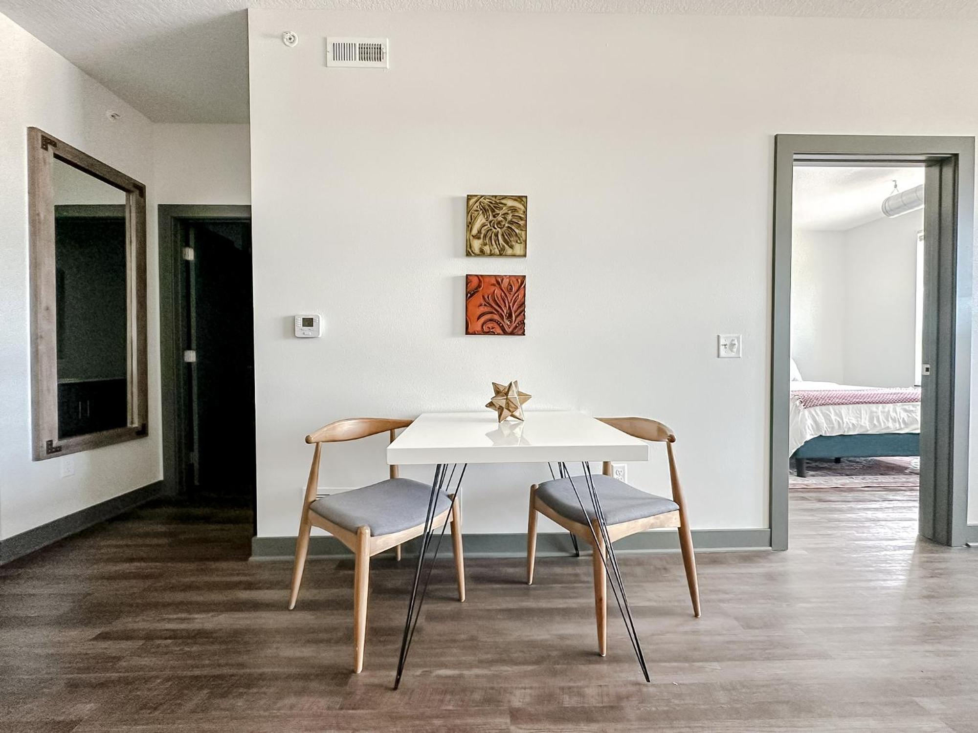 Sleepover 1Bd 1Ba Des Moines Apartments Bagian luar foto